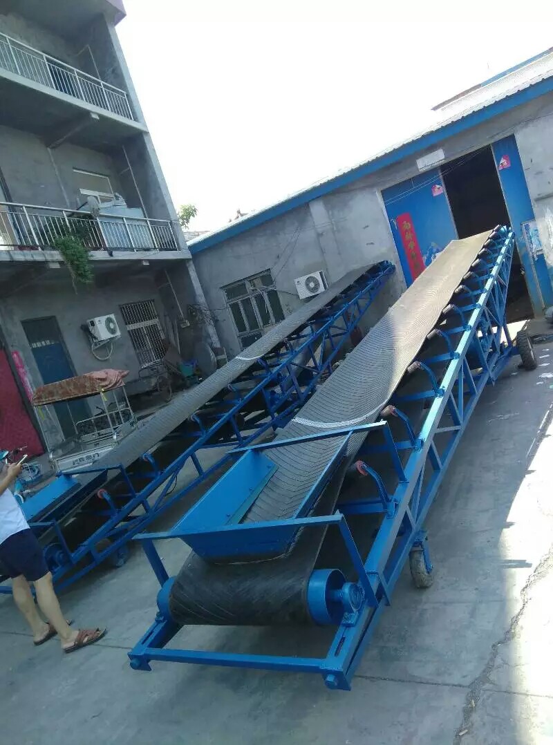 皮帶輸送機如何防止物料滾滑？